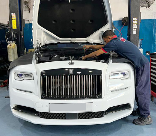Rolls-Royce-Repair-Service-Center-in-Dubai