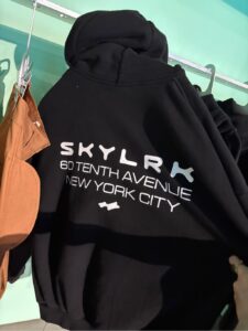 Skylrk Slides: Modern Comfort and Contemporary Streetwear Style